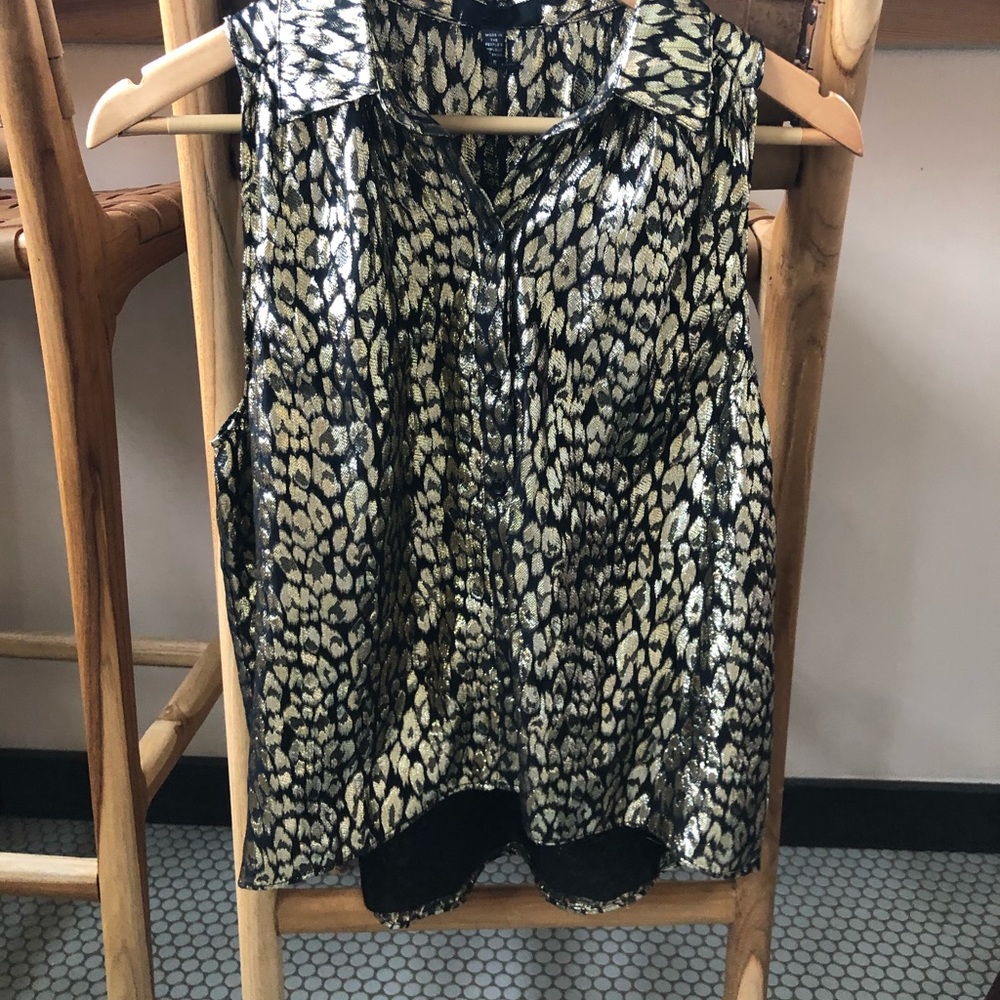 Joe’s jeans silk leopard button down top size XS
